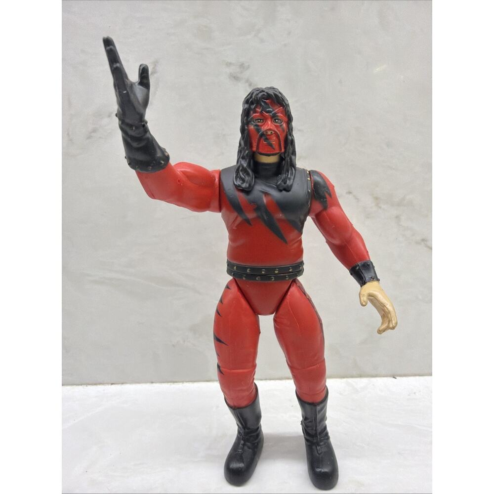 Kane Wrestling Figure 6”: 1998 Jakks Pacific BONE CRUNCHING WWE WWF 2 sleeves